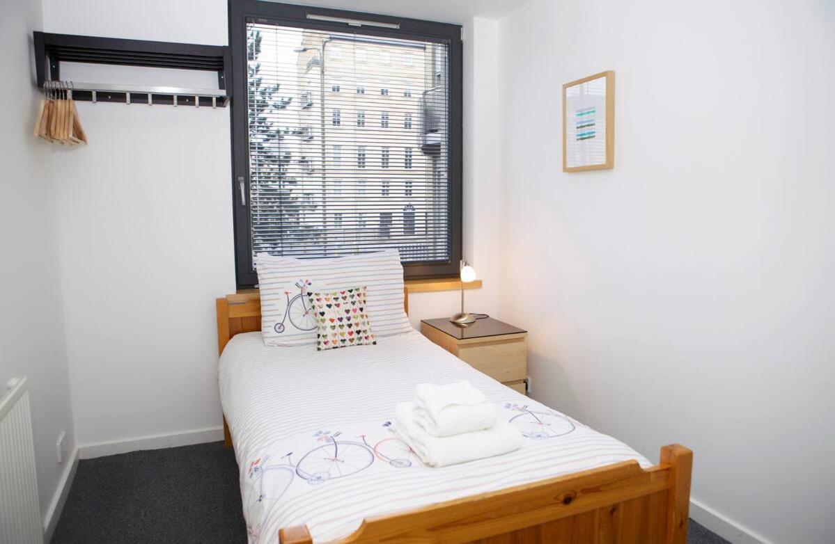 Joivy Inviting Flat With Parking In Canonmills Edimburgo Esterno foto